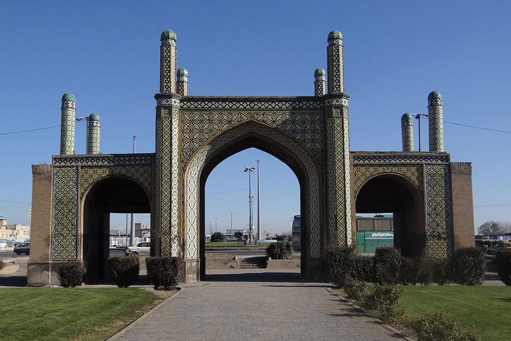 راهنمای سفر به قزوین، پایتخت خوشنویسی ایران
